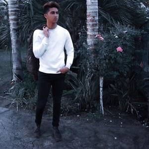 Meet your Posher, Raymond